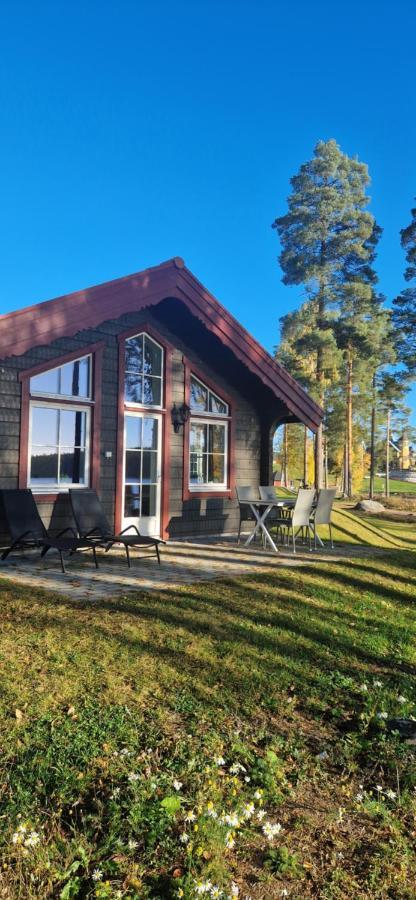 Lakeside Log Cabin Fraemby Udde Falun Exterior photo