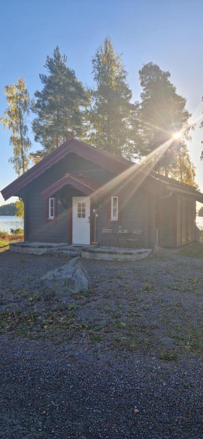 Lakeside Log Cabin Fraemby Udde Falun Exterior photo